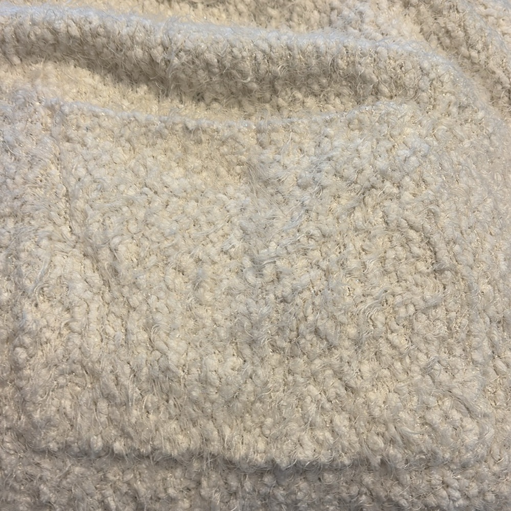 Soma white shoulder wrap shawl with pockets one size NWOT - Picture 7 of 7